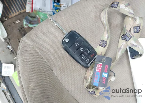 2015 Kia Sedona Lx из США, поврежденный, VIN KNDMB5C12F6061126